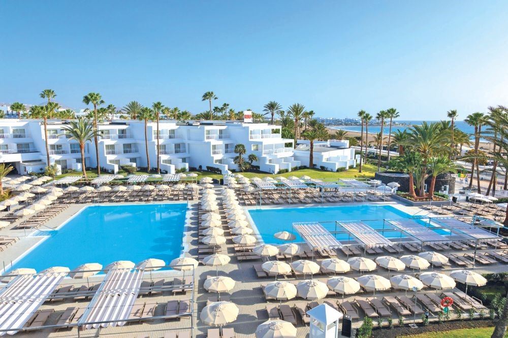 Hoteltips Lanzarote 2 Riu paraiso zwembaden 1