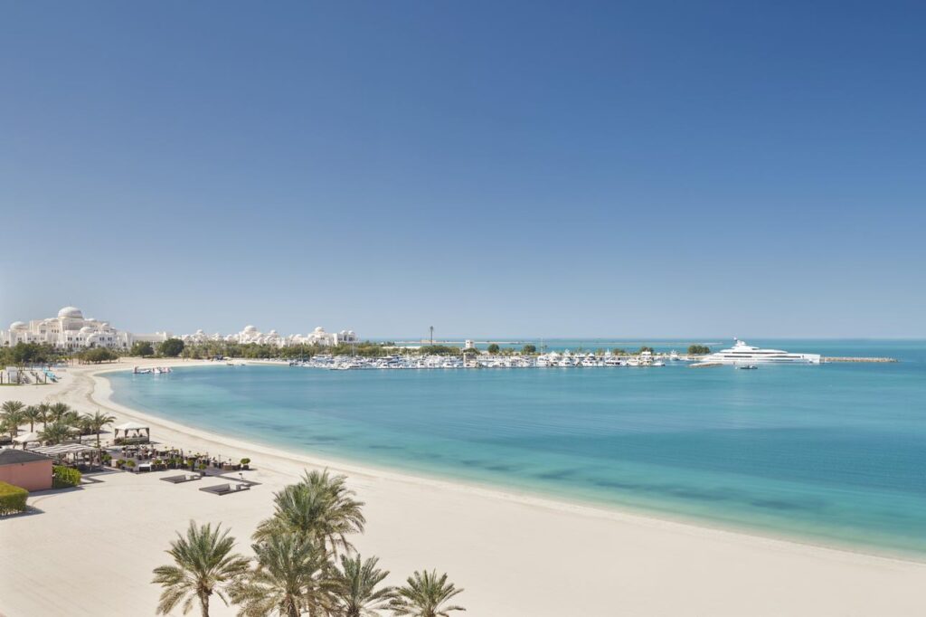 Emirates Palace Mandarin Oriental | Abu Dhabi 2 mandarin oriental abu dhabi beach