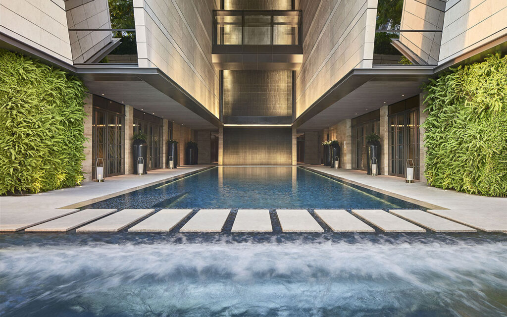 Hotel Rosewood Bangkok | Thailand 2 Outdoor pool
