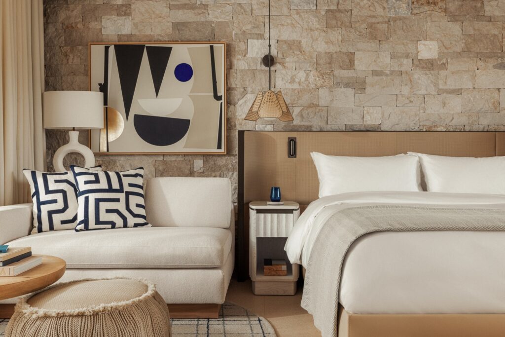 180922 OneOnly Aesthesis Bungalow Bed 0660 MASTER scaled 1